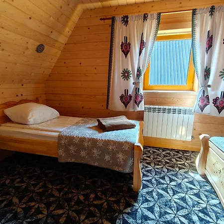 W Zebie Z Jacuzzi W Cenie Prázdninový dům *