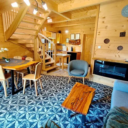 W Zebie Z Jacuzzi W Cenie Prázdninový dům *